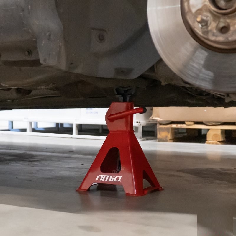 Podpery pod auto 2ks 2T