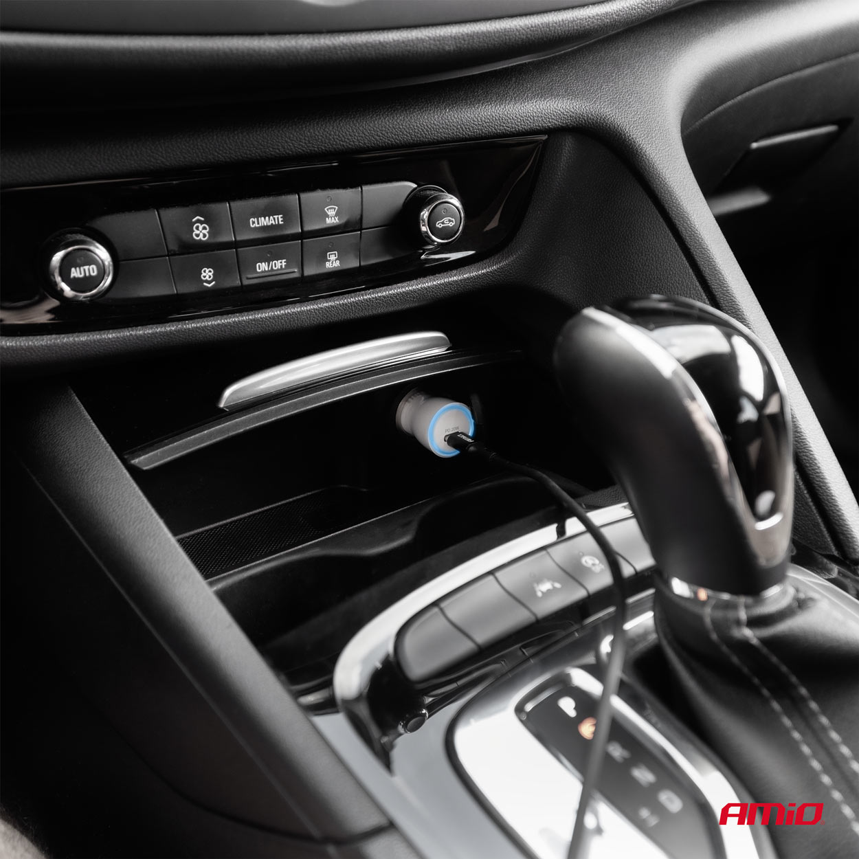 Nabíjačka do auta USB-C 20W 12/24V AMiO-03880