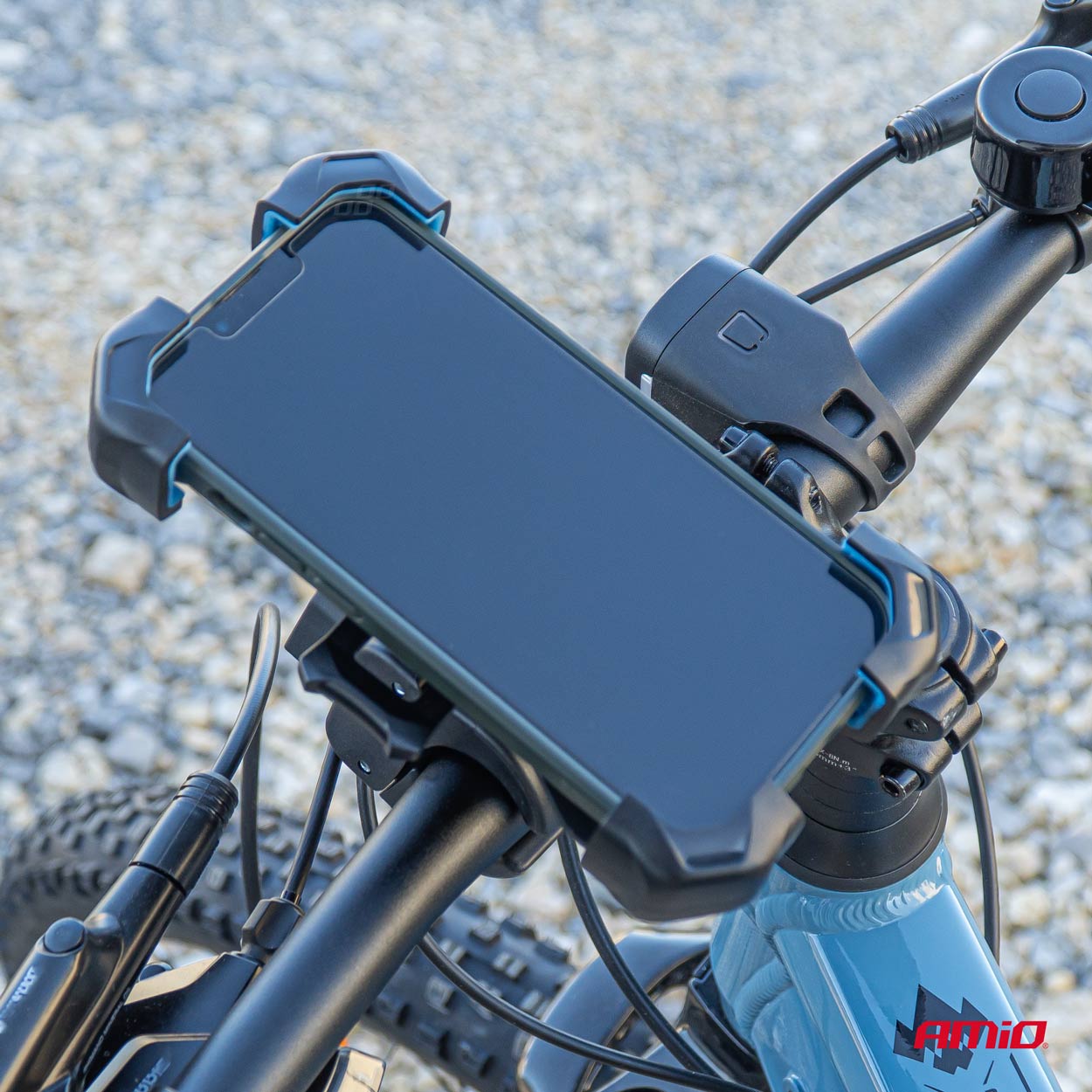 Držiak telefónu na motocykle otočný o 360° AMiO-04146