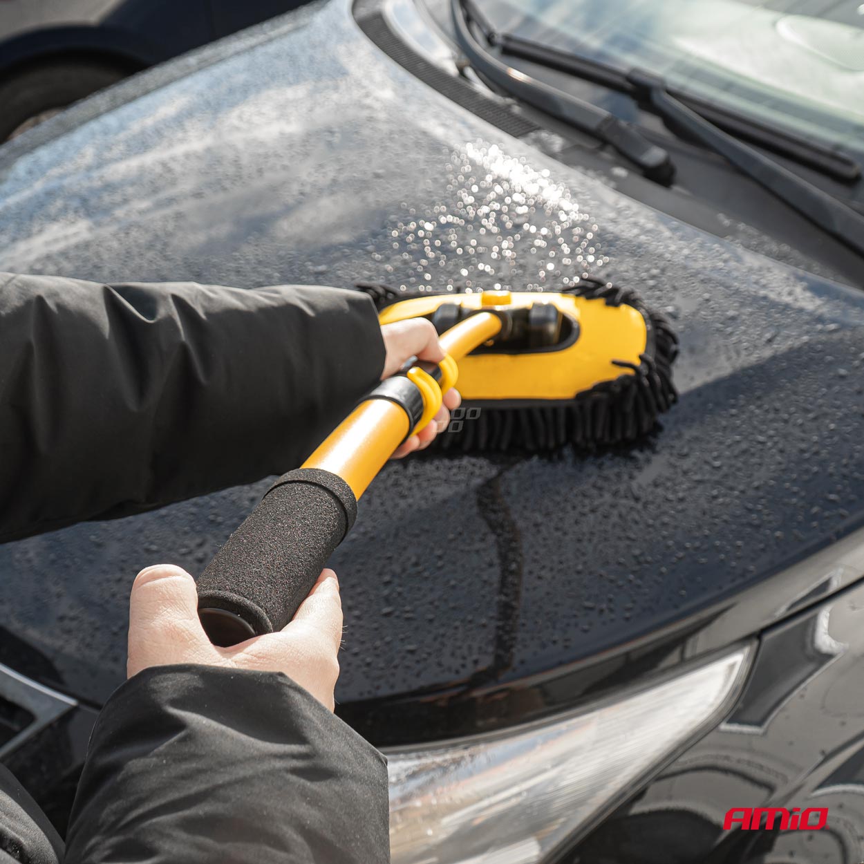 Teleskopická kefa na umývanie auta AMiO-04333